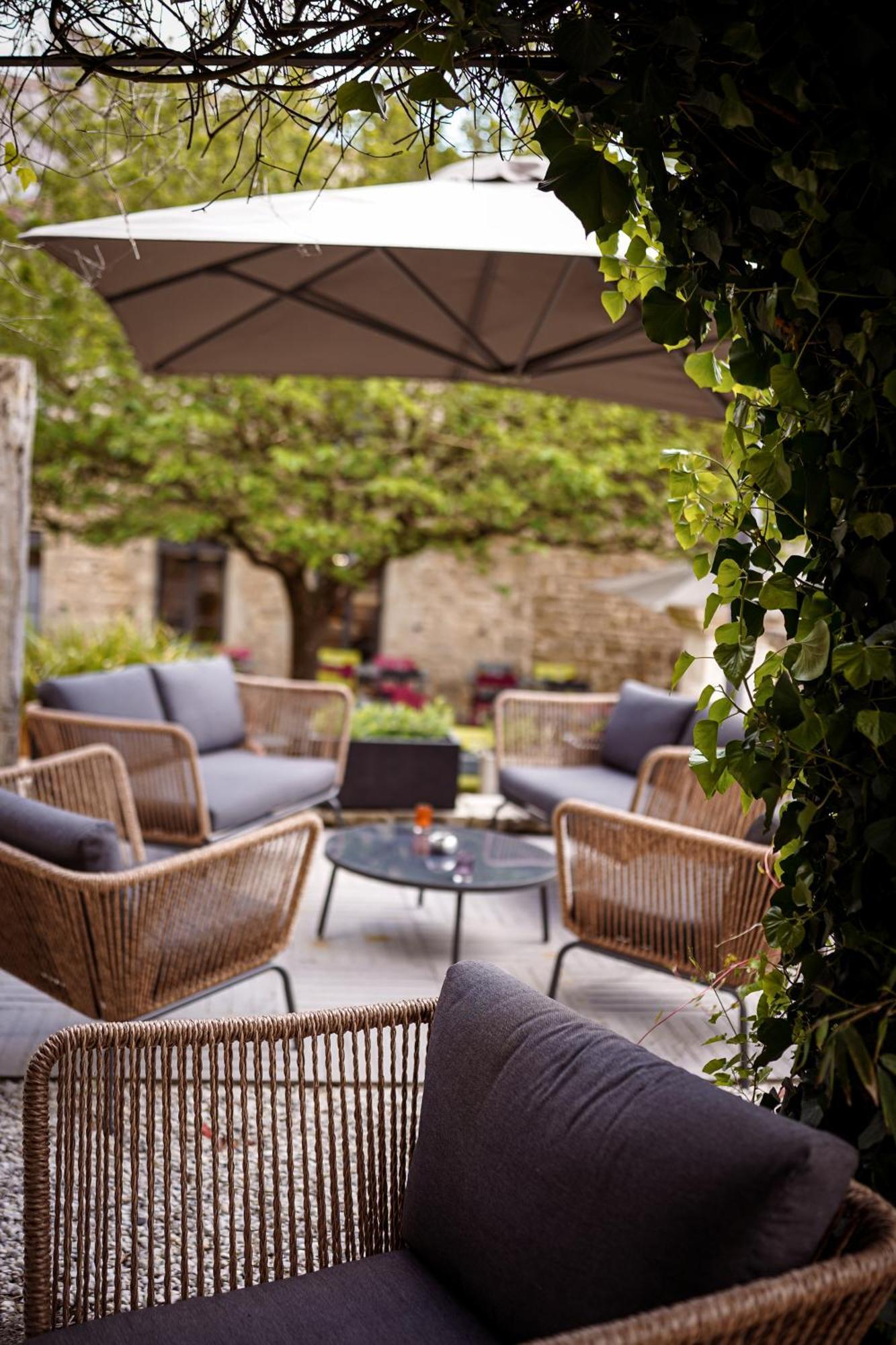 Logis Hostellerie De L'Abbaye Celles-sur-Belle Εξωτερικό φωτογραφία