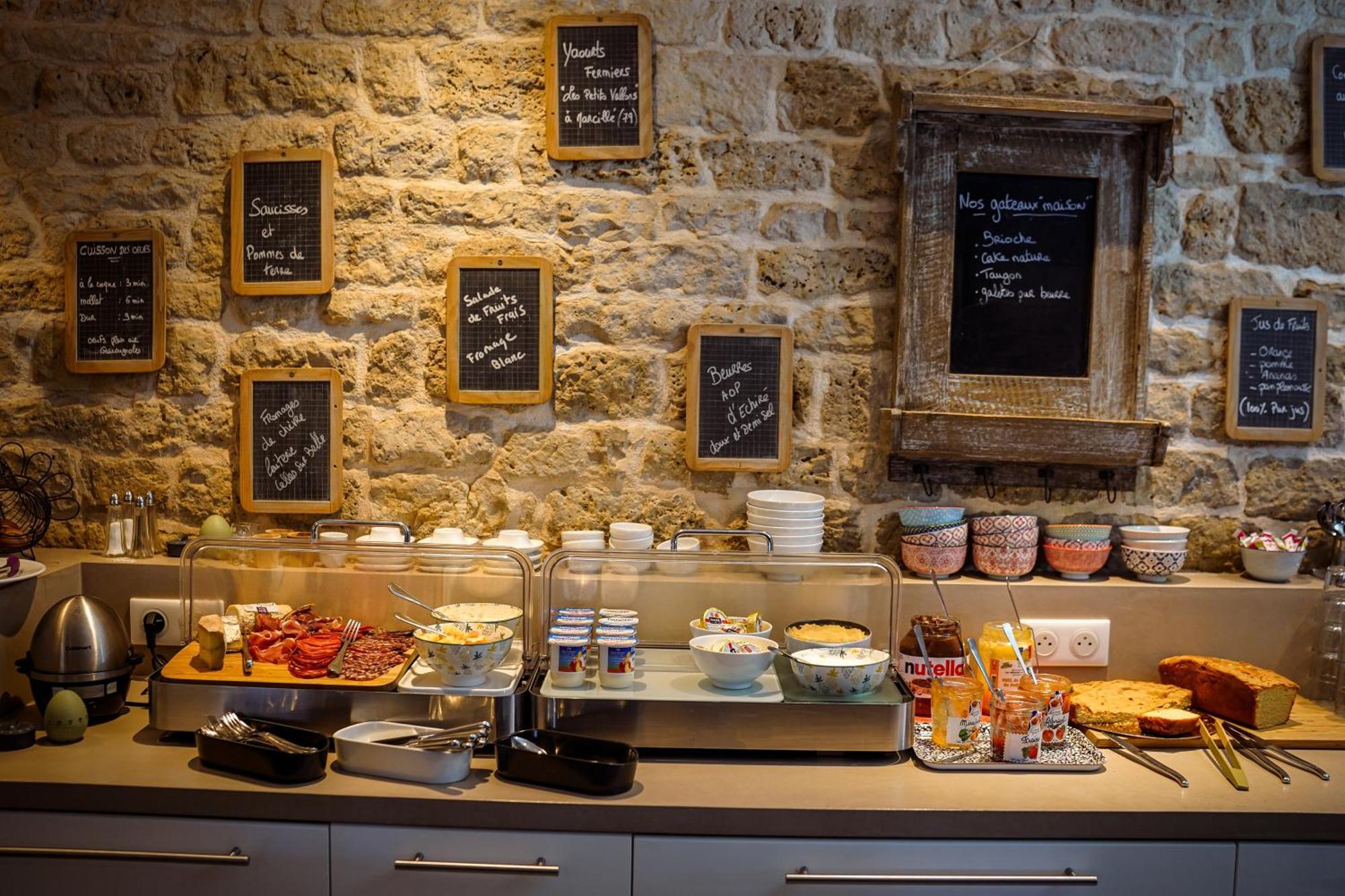 Logis Hostellerie De L'Abbaye Celles-sur-Belle Εξωτερικό φωτογραφία