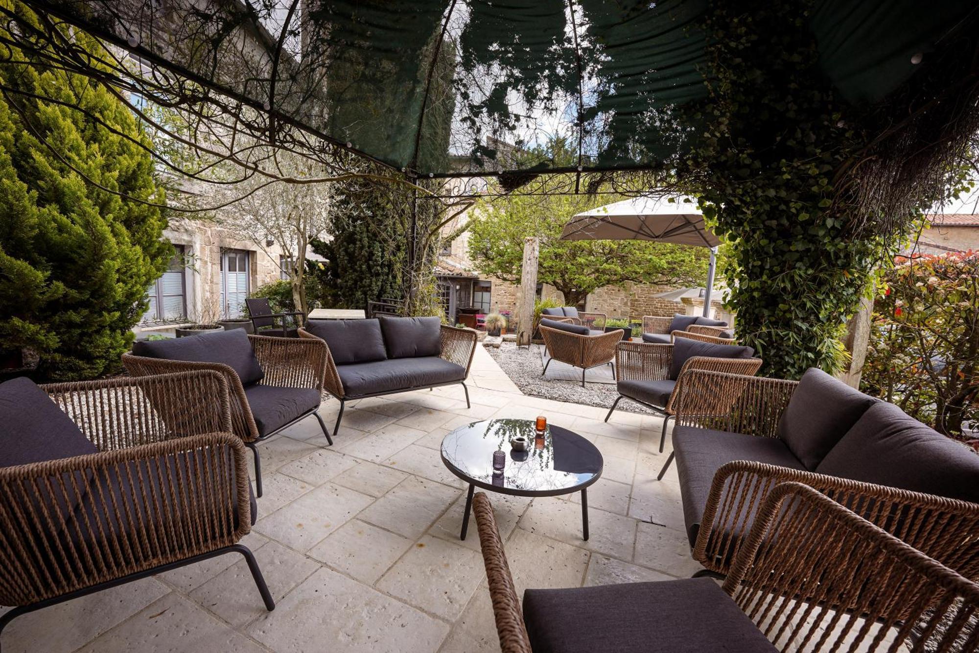 Logis Hostellerie De L'Abbaye Celles-sur-Belle Εξωτερικό φωτογραφία