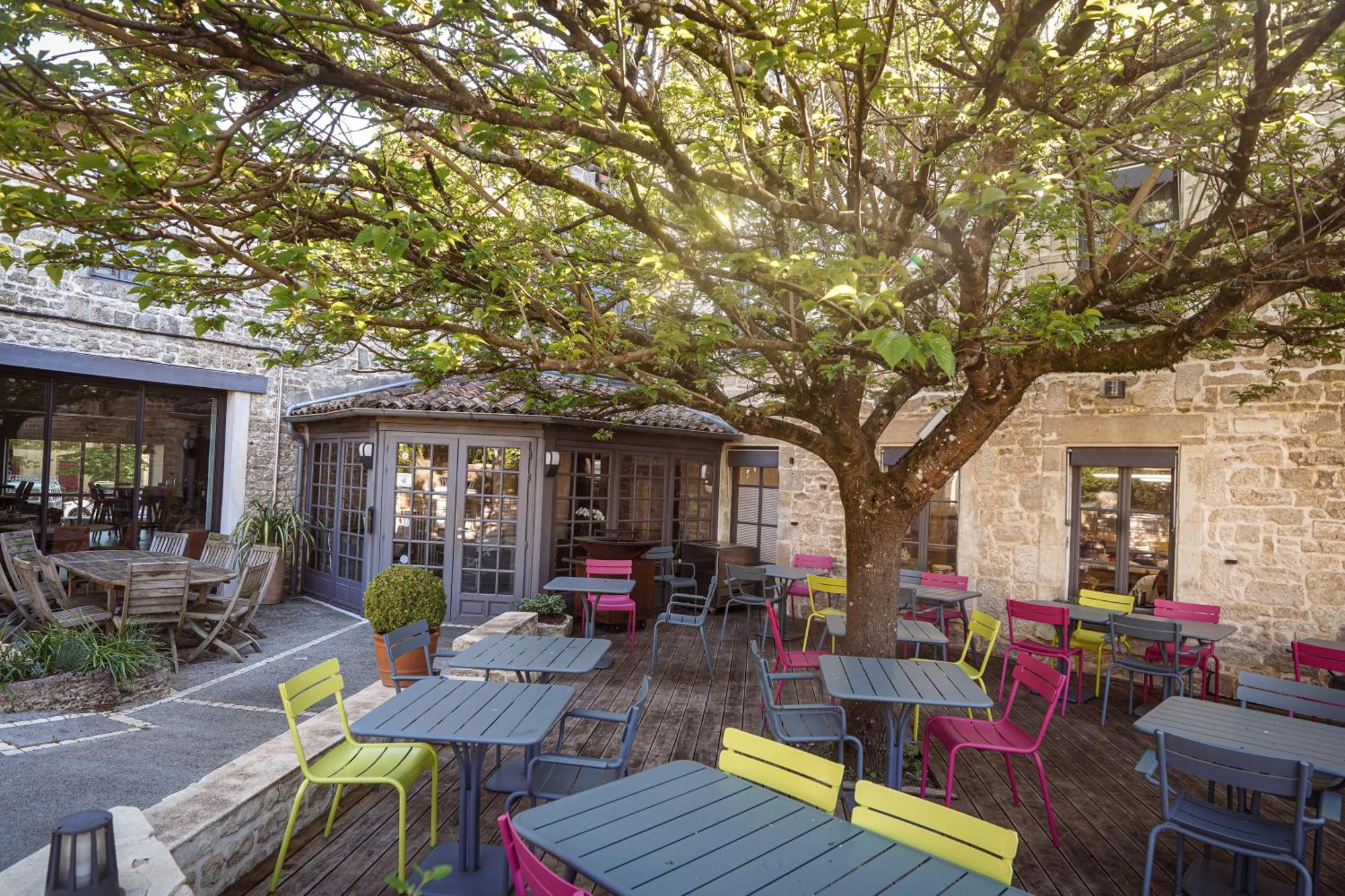 Logis Hostellerie De L'Abbaye Celles-sur-Belle Εξωτερικό φωτογραφία