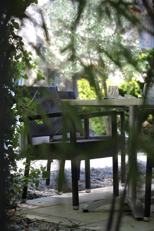 Logis Hostellerie De L'Abbaye Celles-sur-Belle Εξωτερικό φωτογραφία